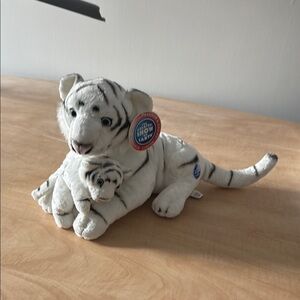 Ringling Brothers Circus Greatest Show on Earth White Tiger Plush Toy with Baby